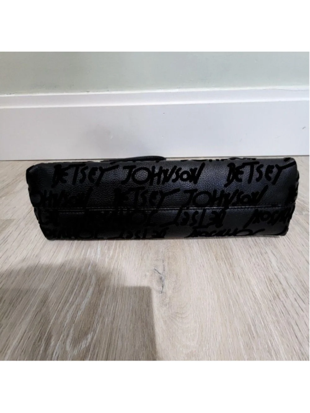 Betsey Johnson Clutch Bag Womens Small Black Logo Wristlet Faux Leather Zip